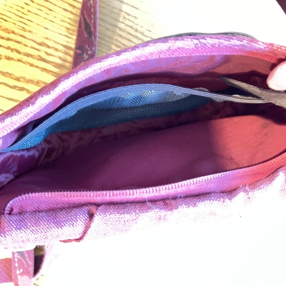 Keen Montclair Crossbody Bag Hybrid Transport Purse - Picture 5 of 11